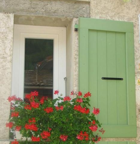 Fensterläden-nomawood-bl6_antilles_green-Frankreich